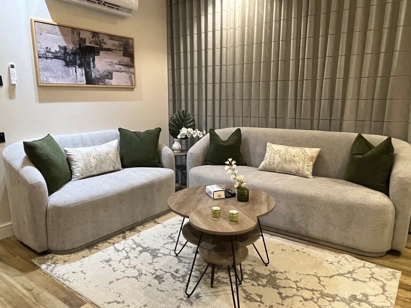 شقة بغرفة نوم وصالة property view