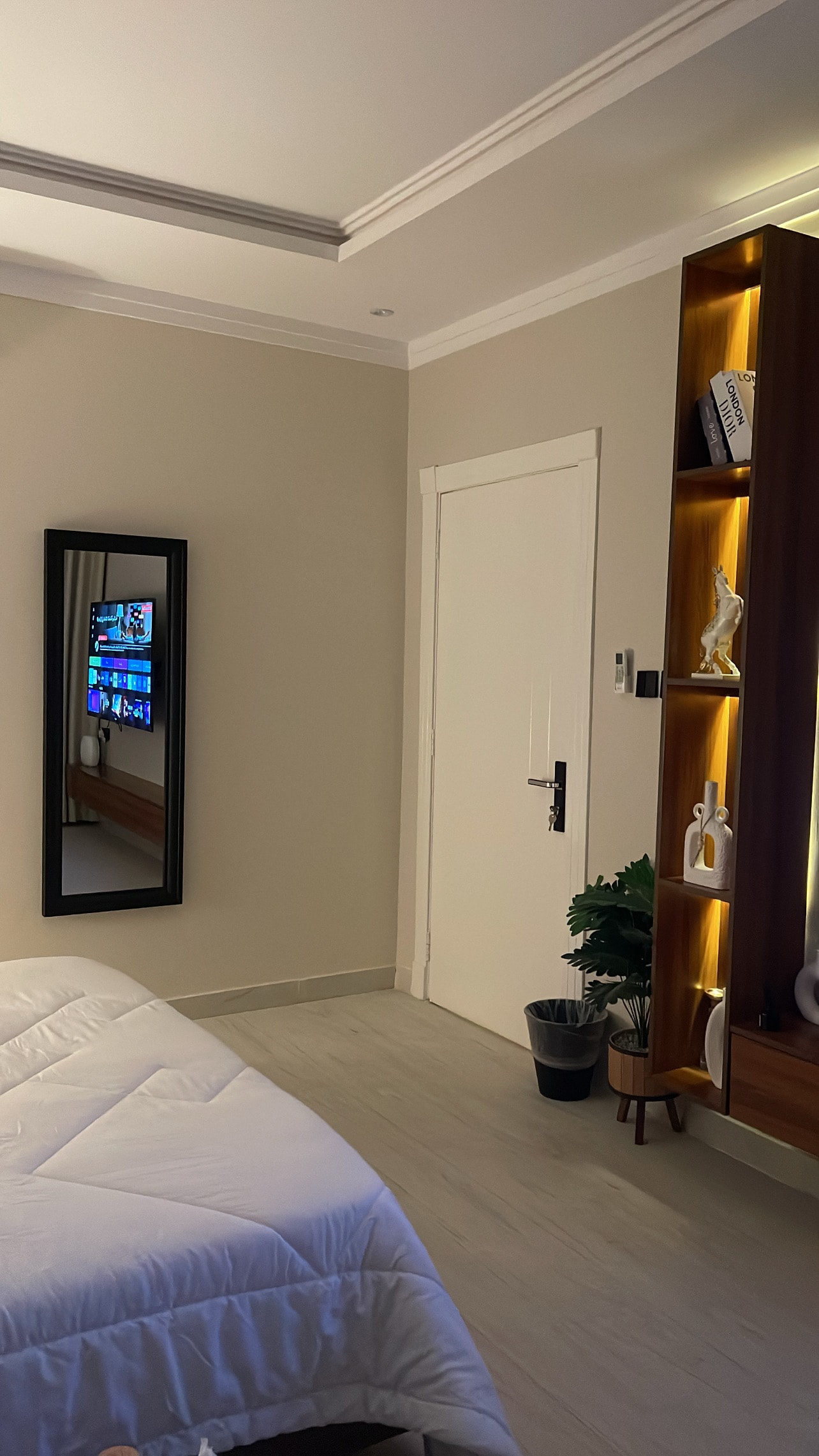 استديو فندقي بسرير ماستر 10