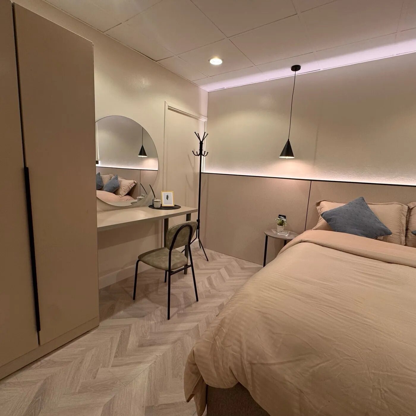 شقة بغرفة نوم وصالة بدخول ذكي 16