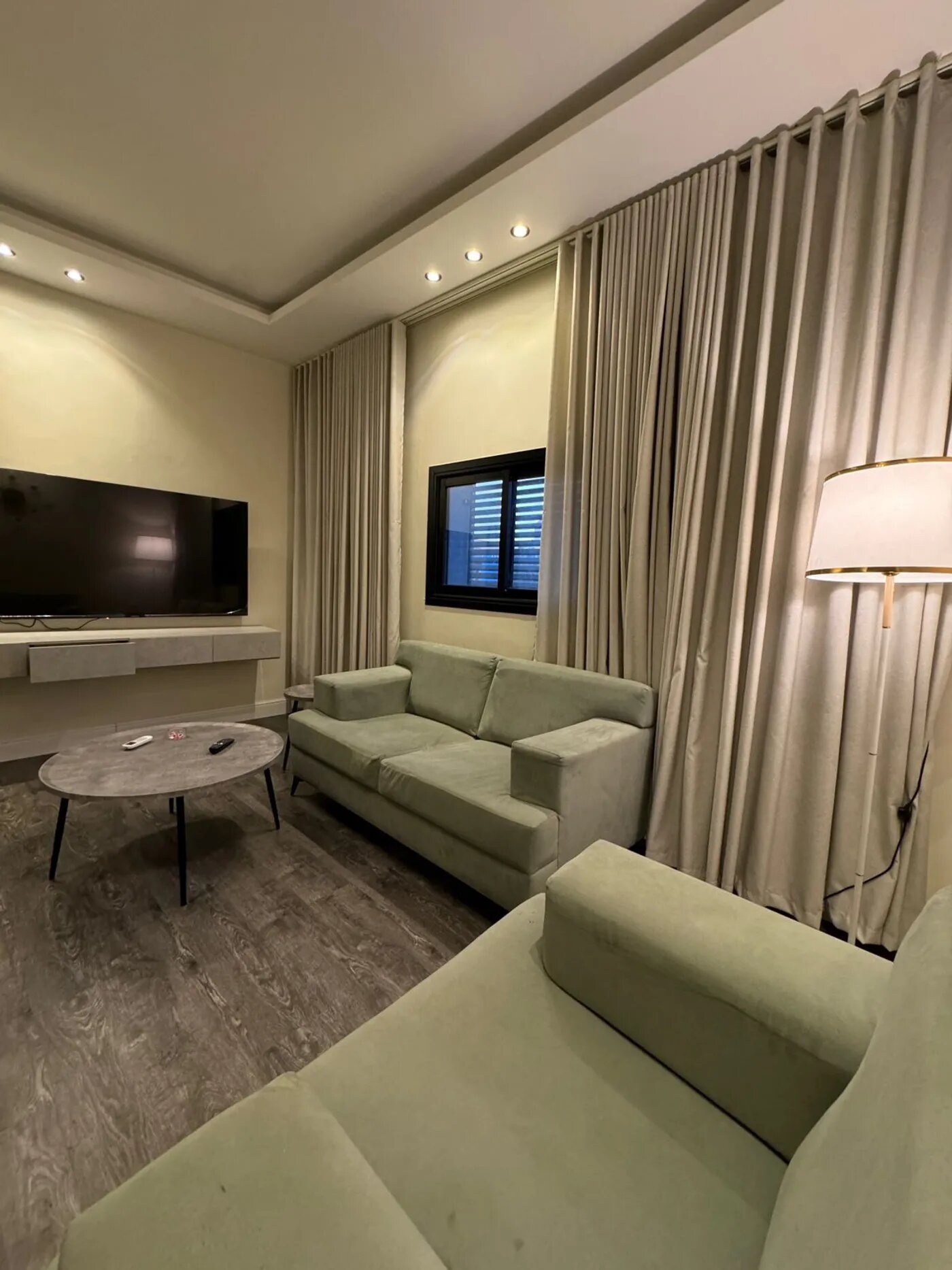 شقة بصالة وغرفة نوم دخول ذاتي 11