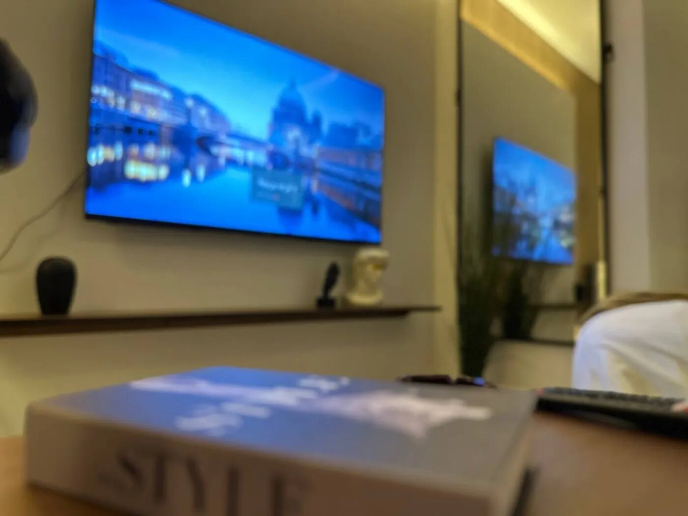 استديو مميز E4 2