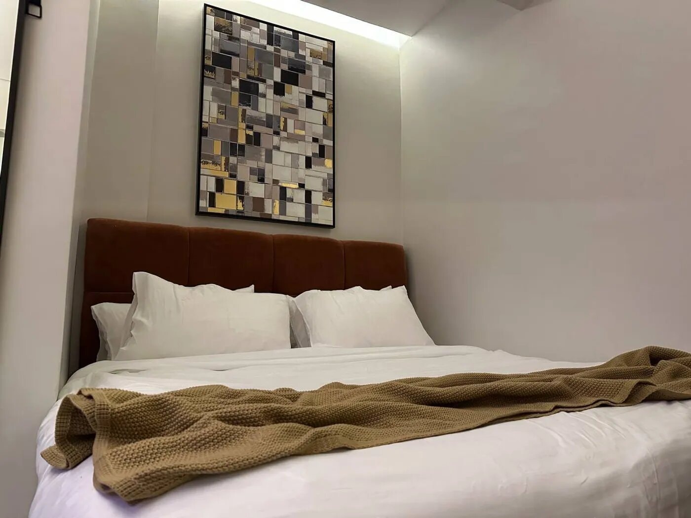 استديو مميز E4 4