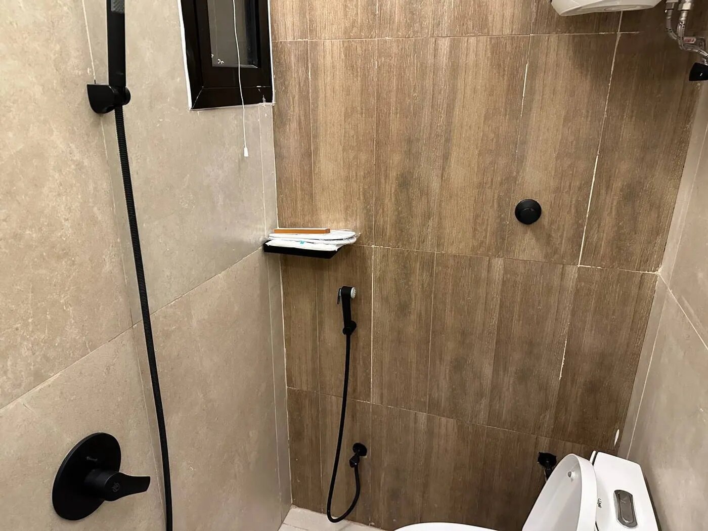 استديو مميز E4 11