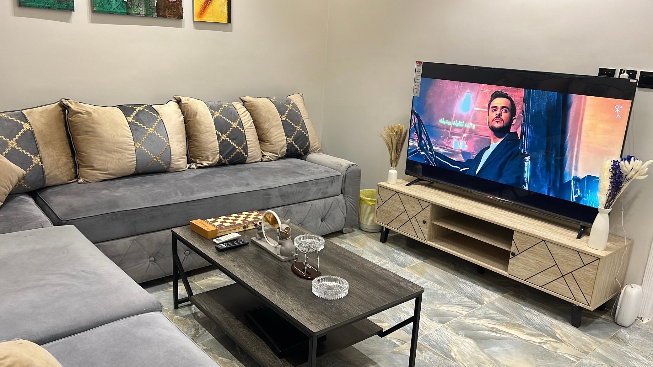 سكن مودرن واسع 4