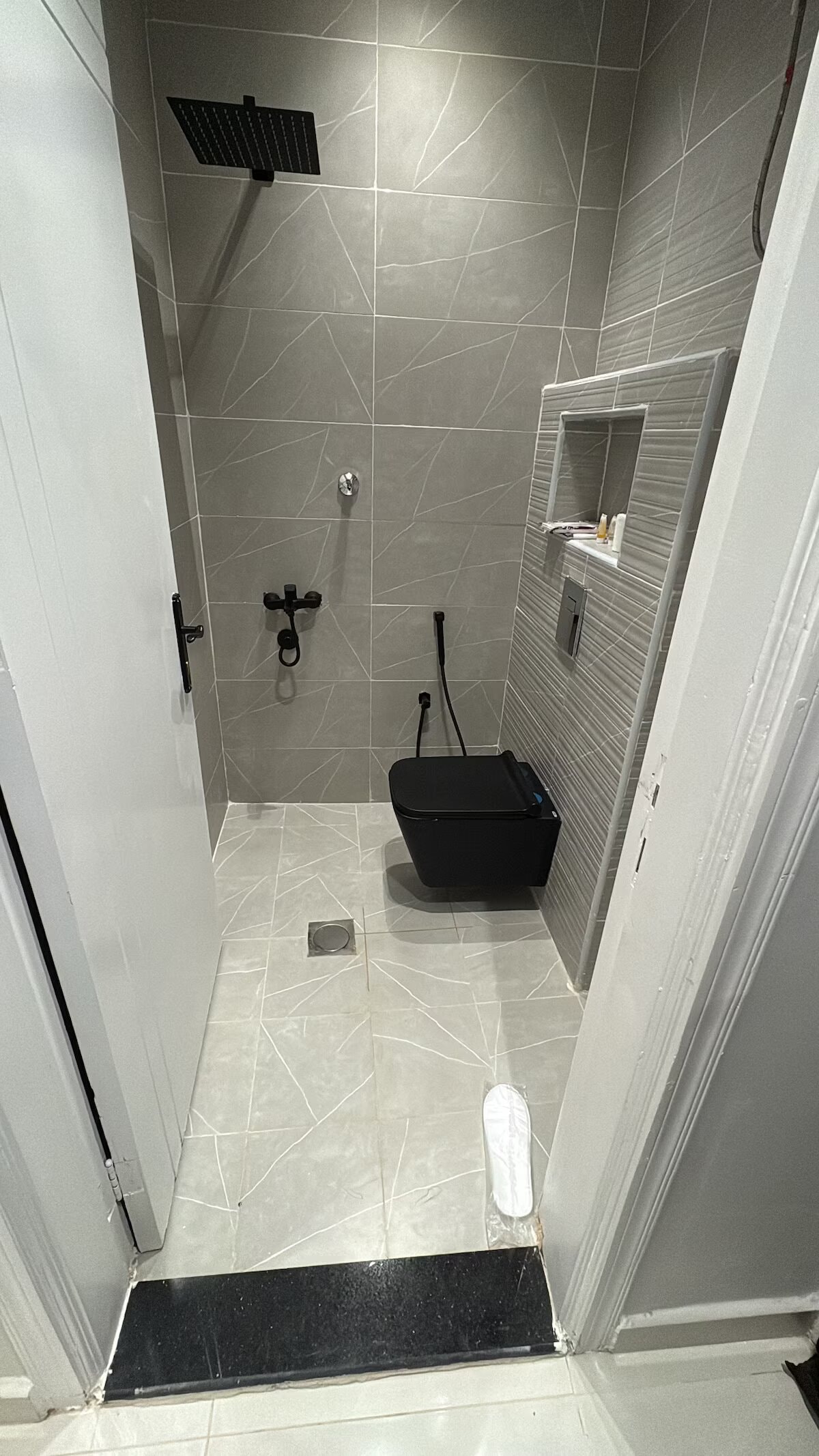 شقة في الملقا 10