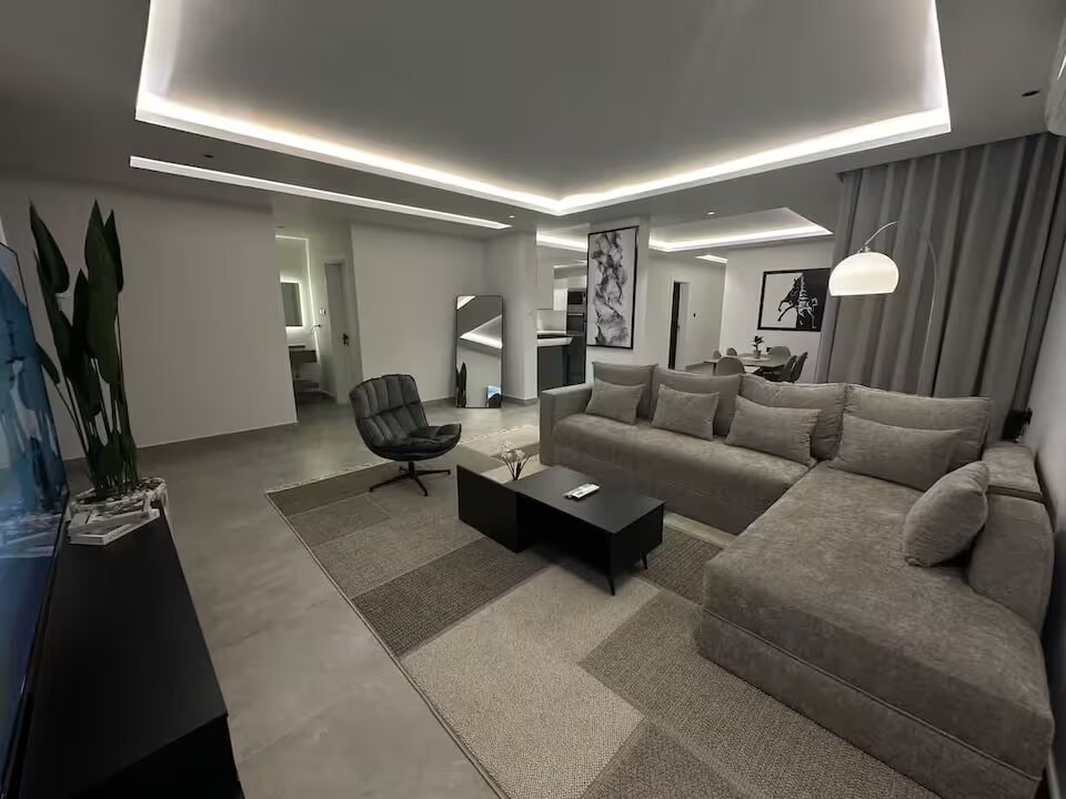 الملقا 3BR شقة R4 1