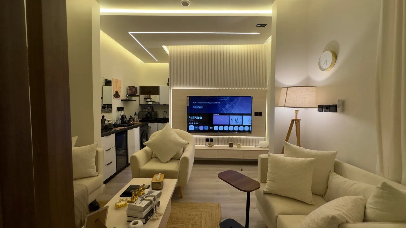 استديو بأثاث مريح 1