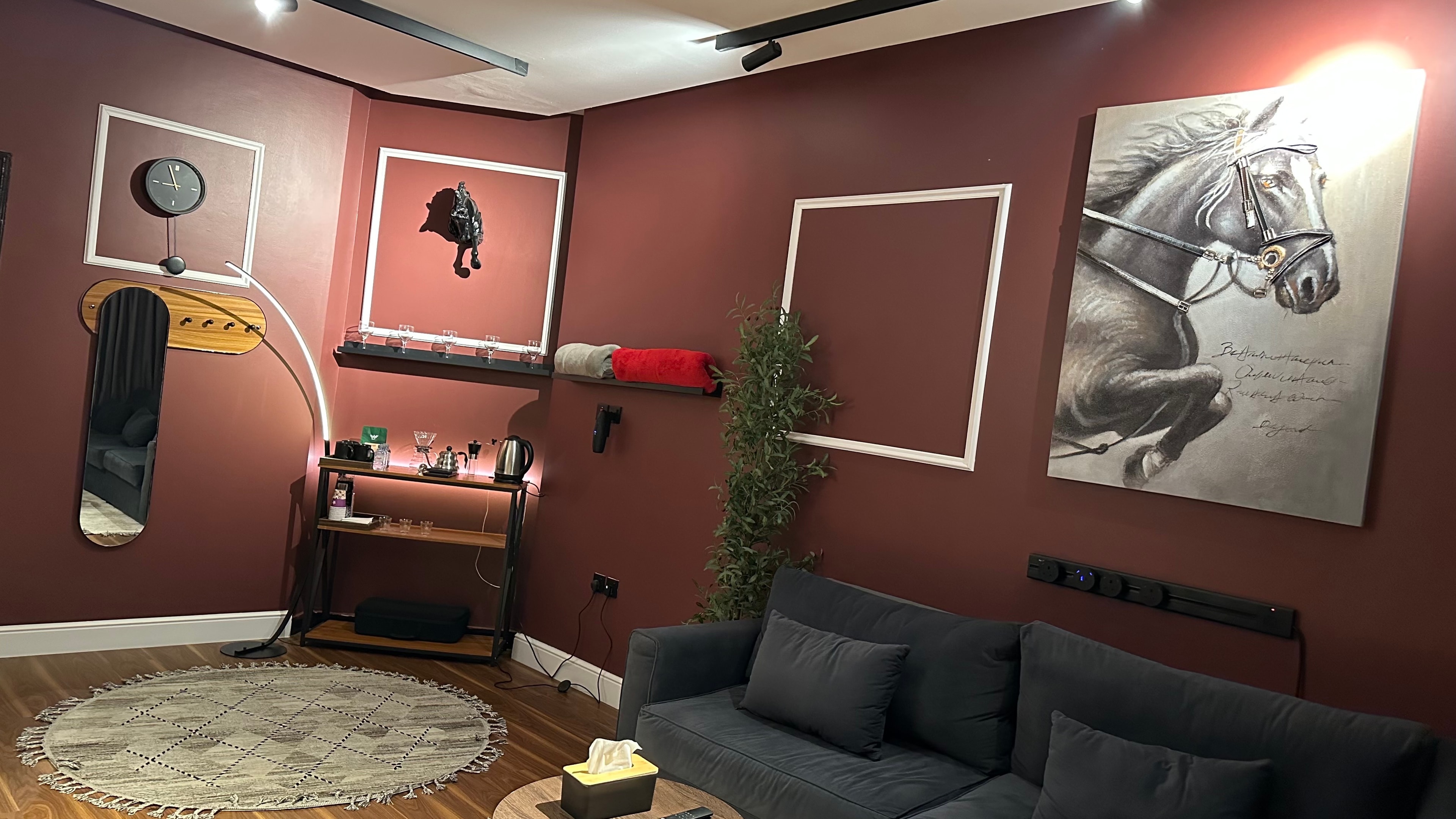 Dark Horse Apartment 1