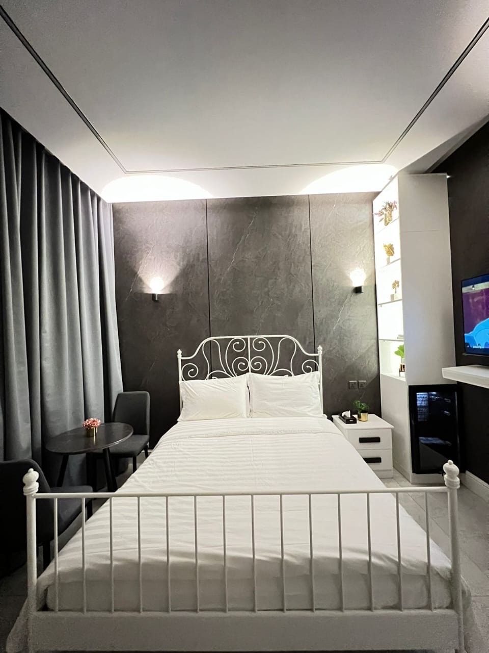 استديو فاخره ببلكونة 9