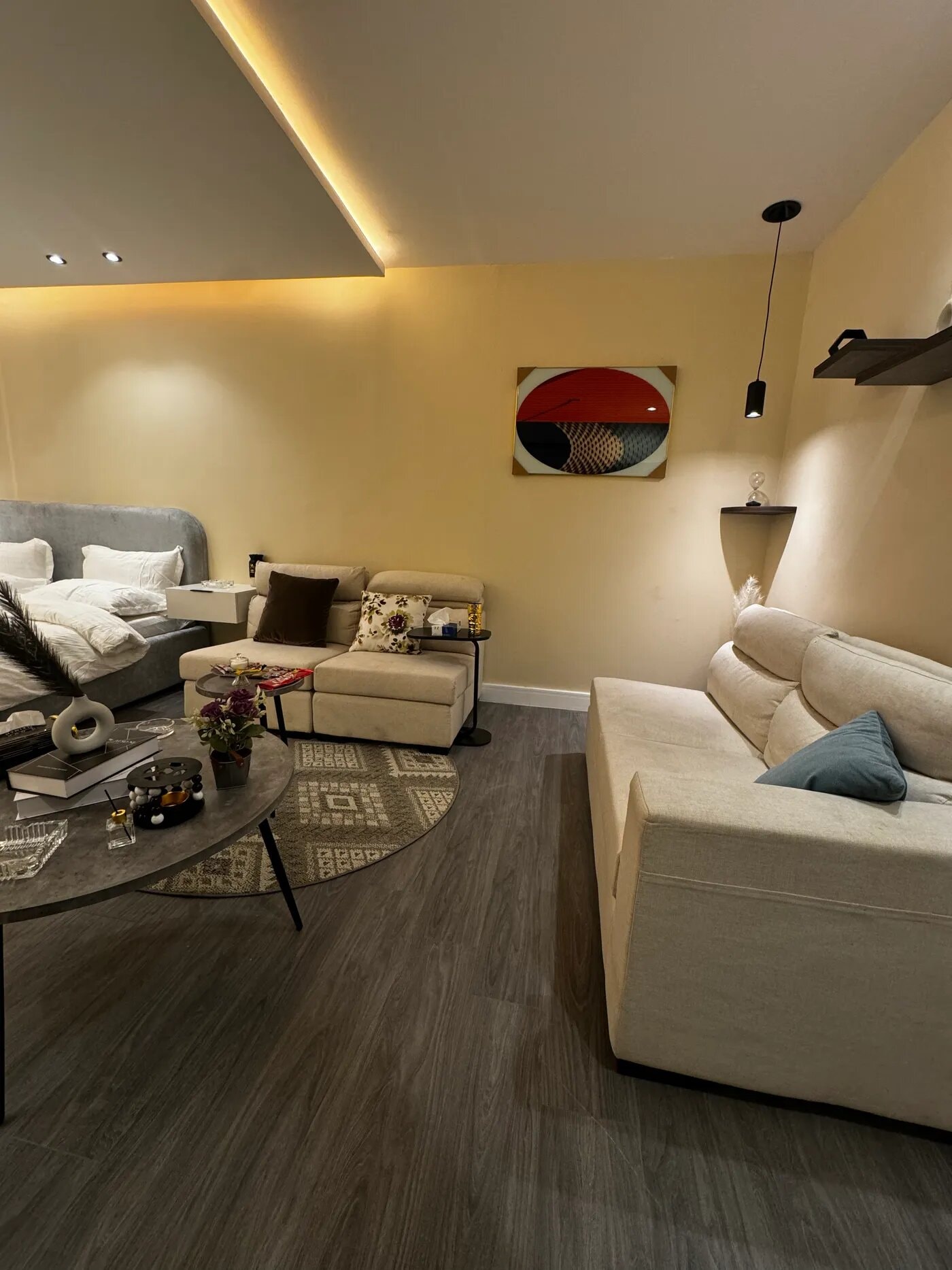 استديو هادئ بدخول ذاتي 9