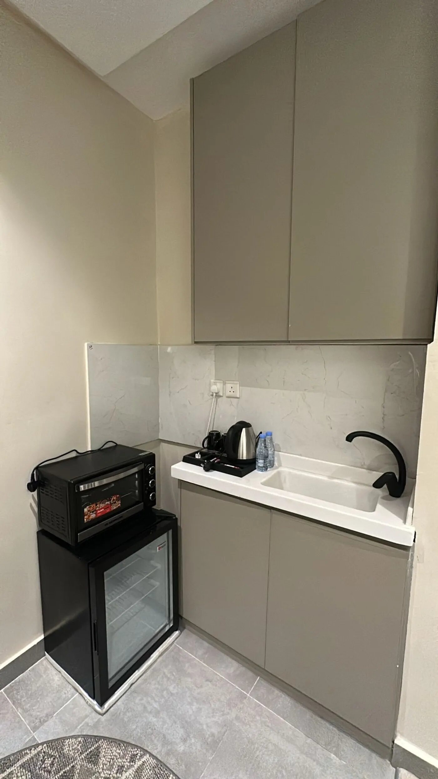 استديو هادئ بدخول ذاتي 5