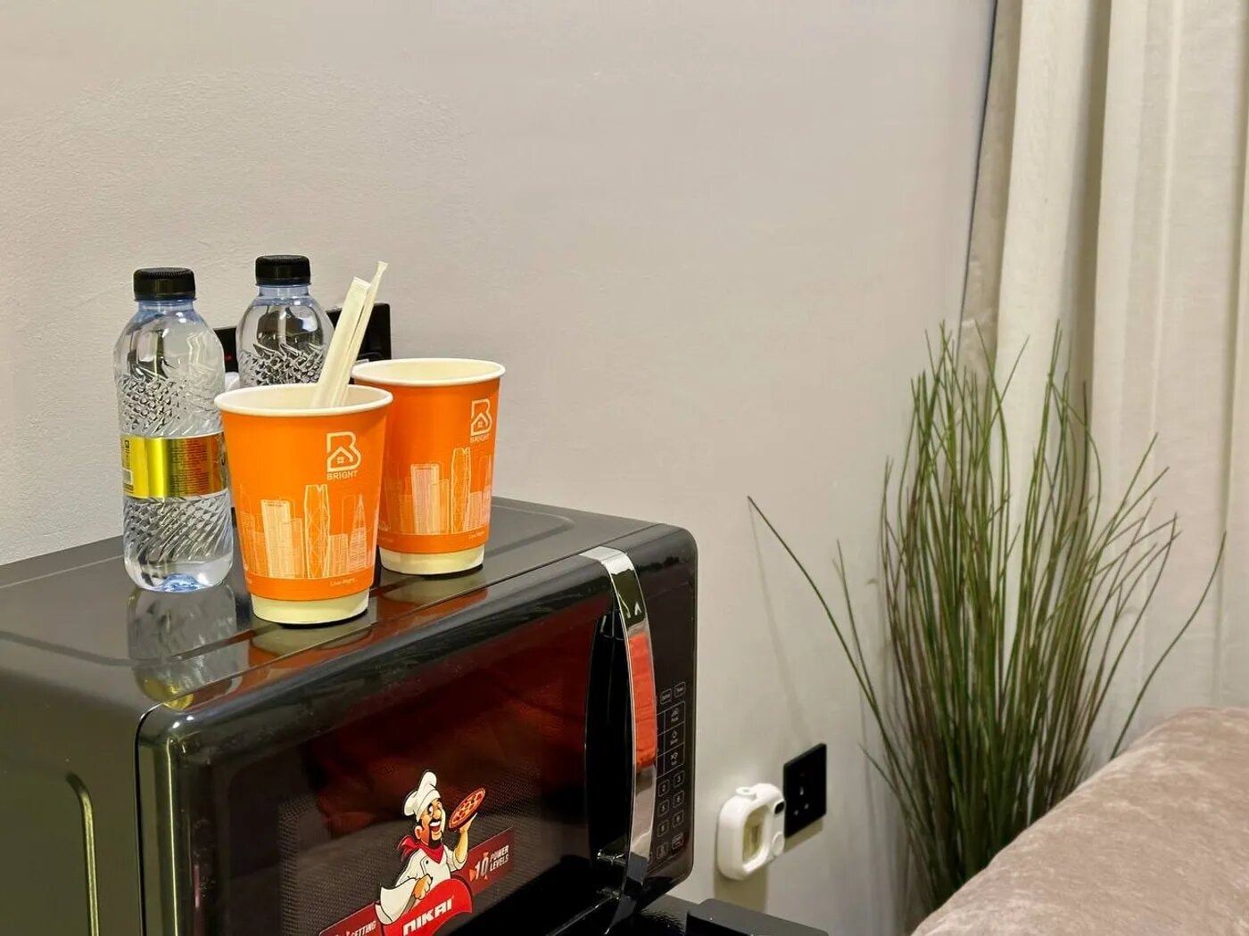 استديو بسرير ماسترS4 7