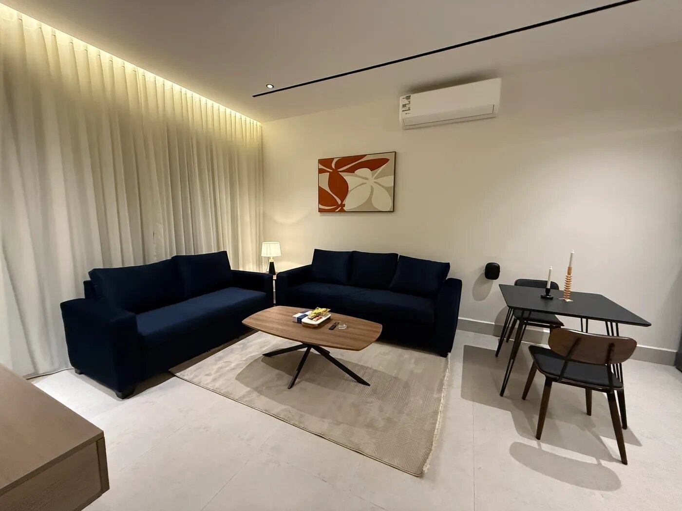 شقة بغرفة معيشة 3