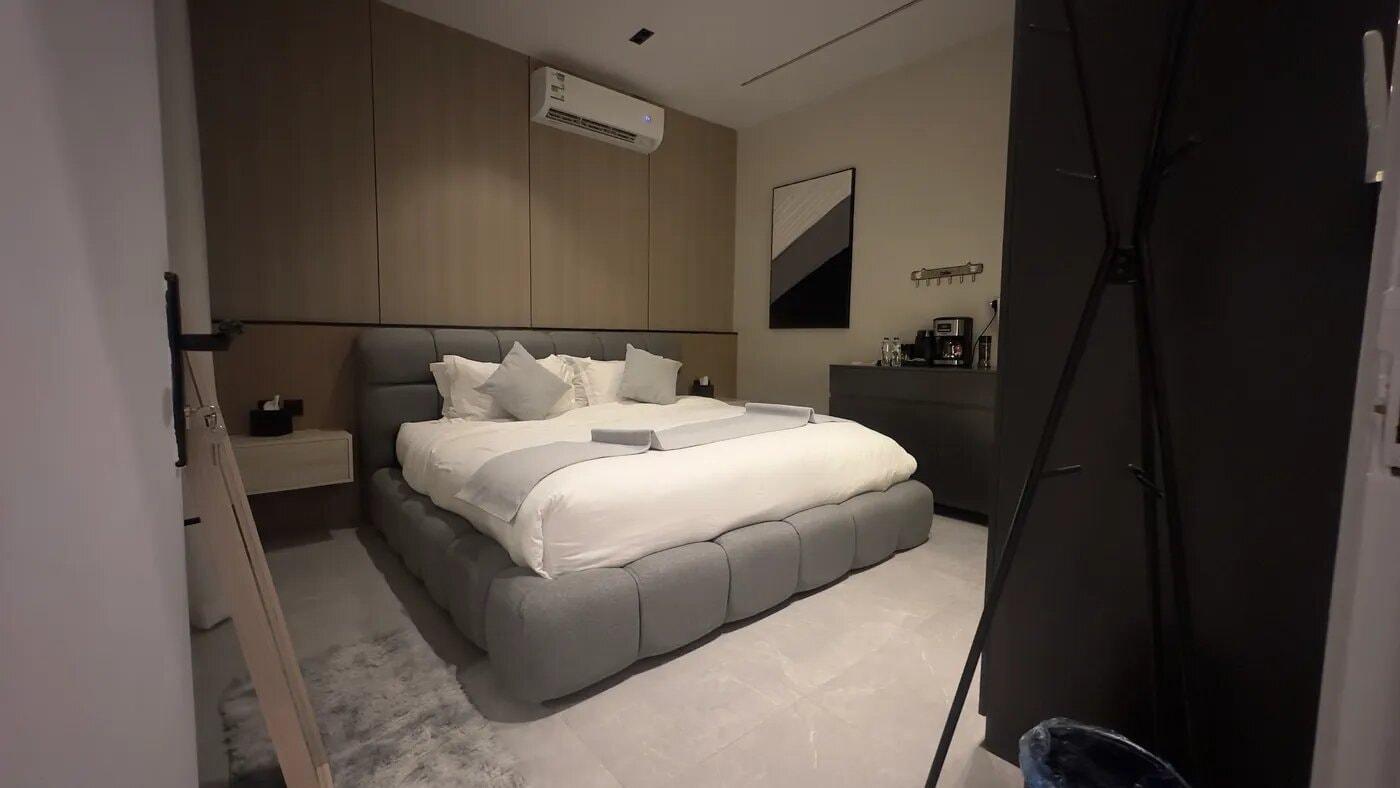 شقة بغرفة نوم وصالة 5