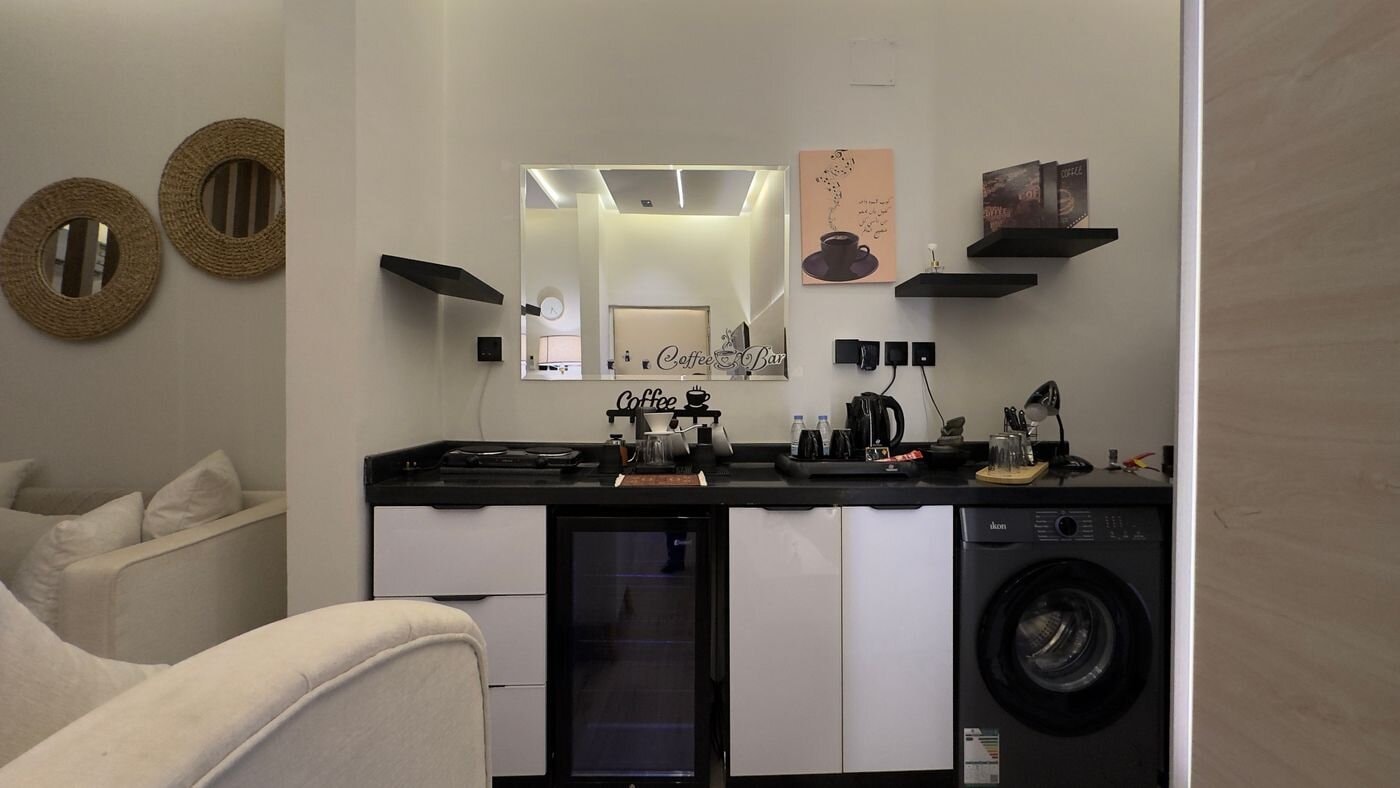 استديو بأثاث مريح 10